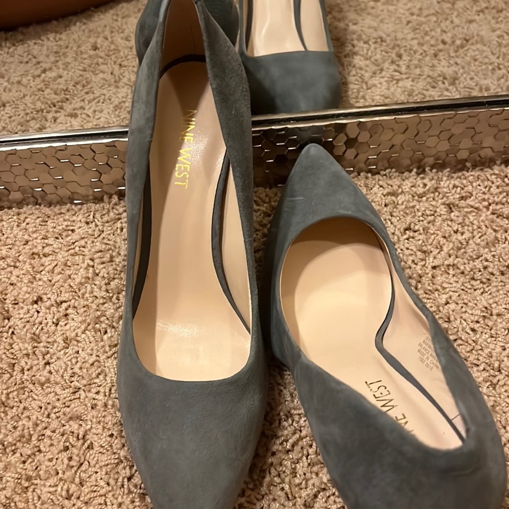 Nine West grey heels never worn 7.5